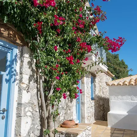 Xyloporta Villa *